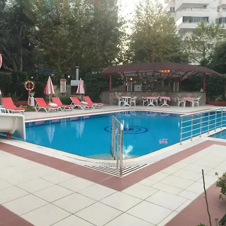 Gold Sun Apartment *